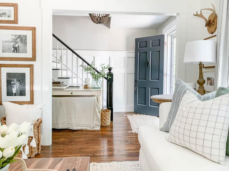 DIY Hallway Board & Batten Rooms For Rent blog