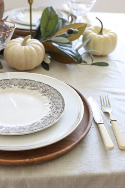 Thanksgiving Tablescape | 2021 - Rooms For Rent blog