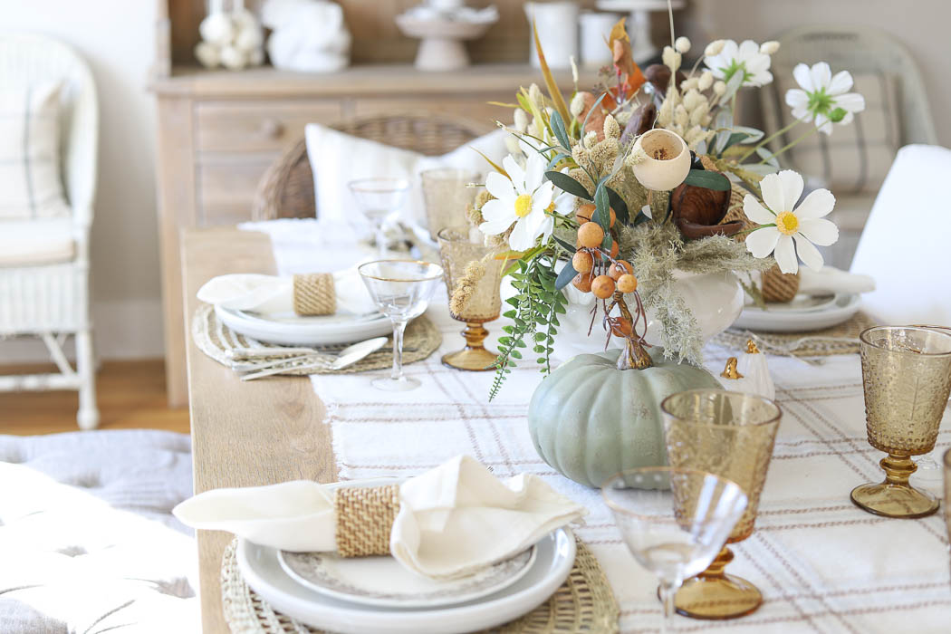 Thanksgiving Tablescape | 2022 - Rooms For Rent blog