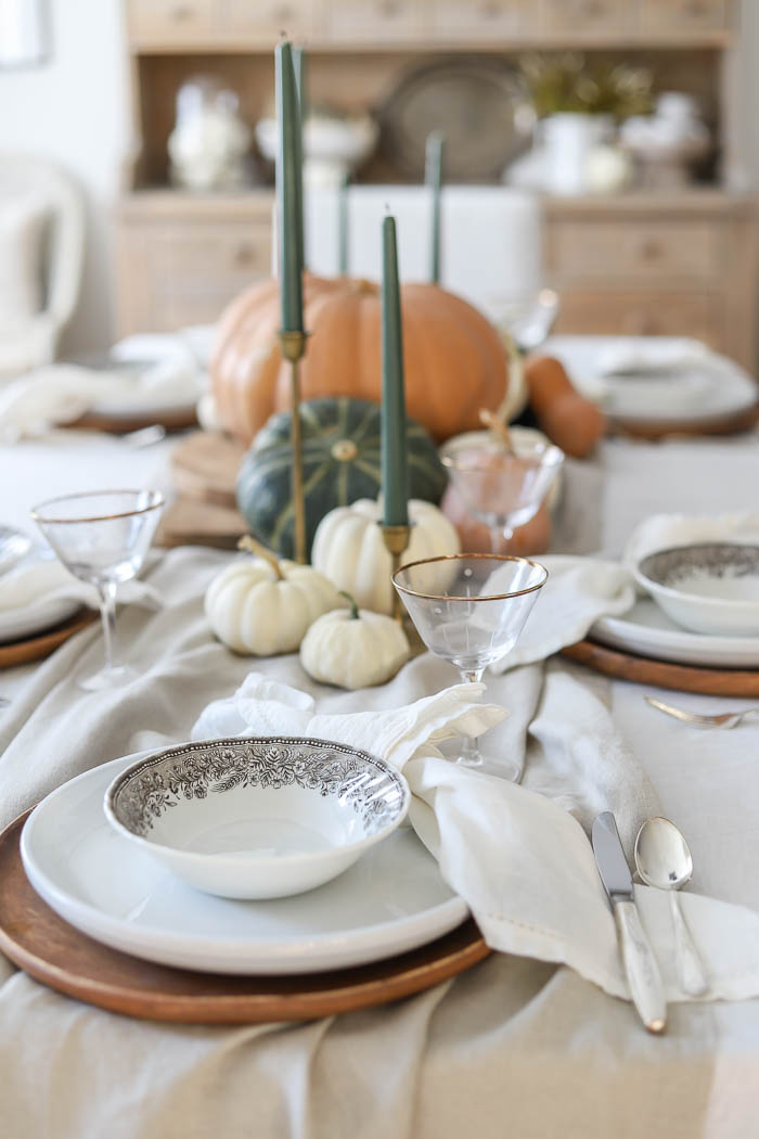 Thanksgiving Tablescape | 2023 - Rooms For Rent blog